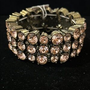 1619 J. Crew Antique Gold Tone Stretch Bracelet with Pink Crystals